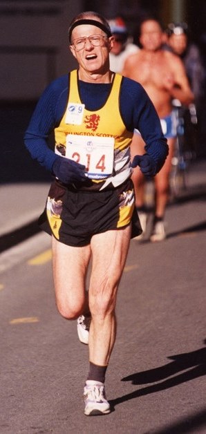 C-to-C-002: Nearing the end of the 1999 Christchurch marathon.