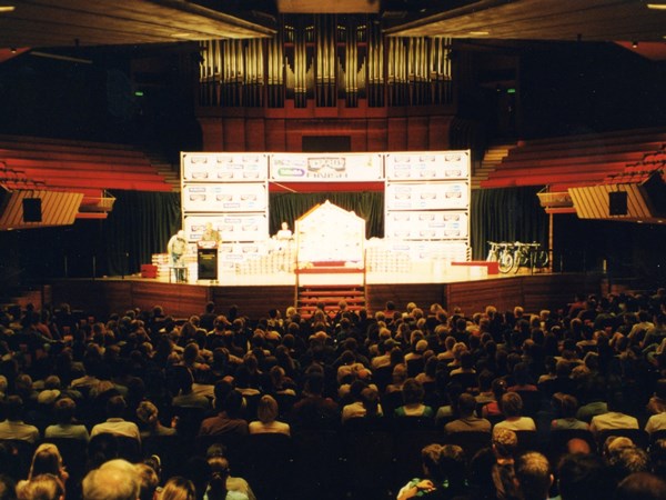 C-to-C-066: Prize-giving ceremony