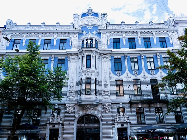 Countries-071-Latvia-02